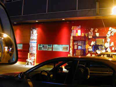 001.jpg (27437 bytes)