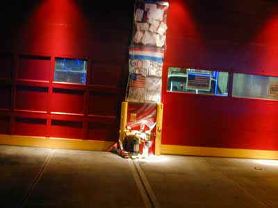 003.jpg (21824 bytes)